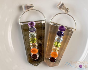 CHAKRA Kristallhänge - LABRADORITER eller FLUORIT - Kristallpunkter, Handgjorda smycken, Chakrahalsband för kvinnor, E1920