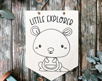 Adorable Kangaroo-Inspired Personalised Australian Animal Sign - Perfect for Your Little Explorer's Nursery