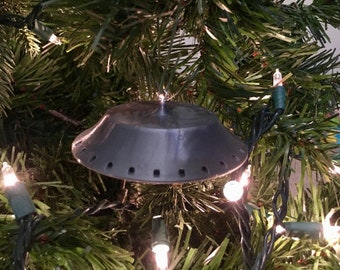 1950 McMineville Oregon UFO Ornament (szary) (plastikowy)