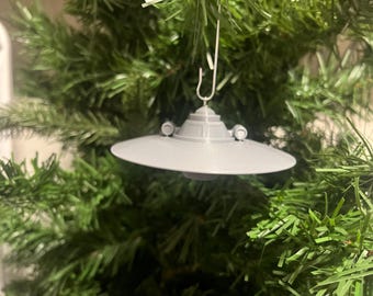 1950 Lent UFO Ornament – 3D Printed Flying Saucer US2801058A | Retro Sci-Fi Tree Decor | Spacecraft Collector Gift | Alien Holiday