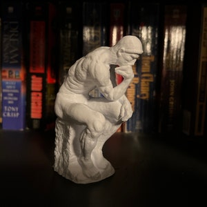 Intricate 3D Printed The Thinker Replica - Rodin&#39;s Iconic Masterpiece