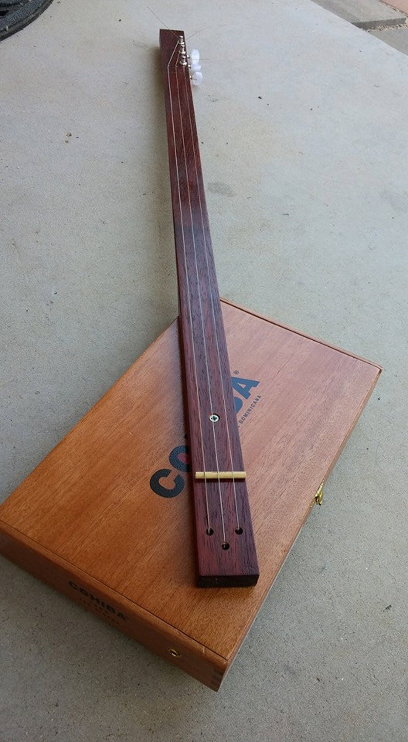 2nd Wave 3string, Slide, Fretless, Cigarbox Guitar With Piezo Pickup