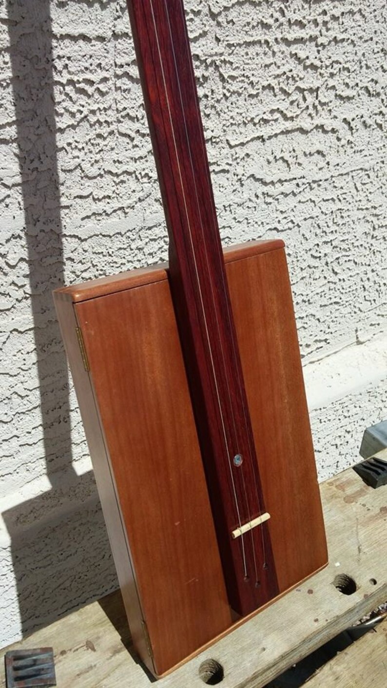 2nd Wave 3string, Slide, Fretless, Cigarbox Guitar With Piezo Pickup