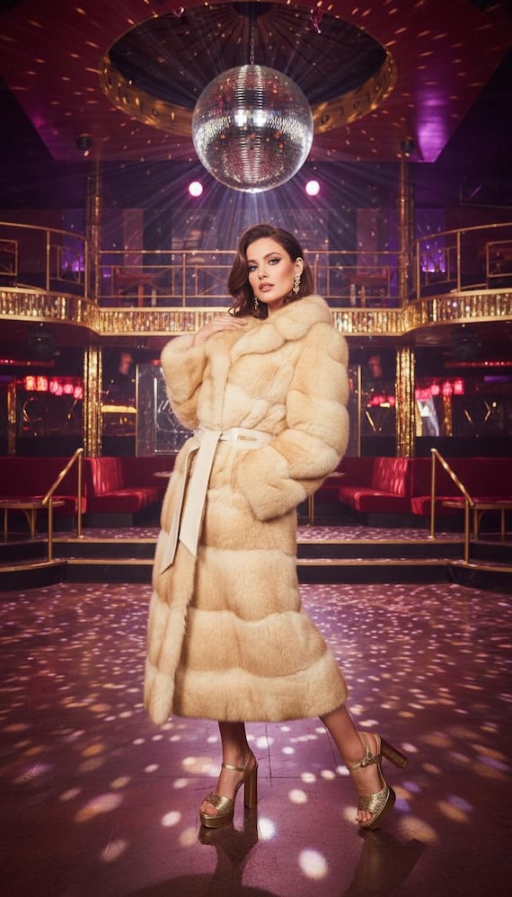 Size L - Vintage 70s Huge Collar Fluffy Shearling Sheepskin Fur Tiered Full Length Formal Coat Penny Lane  Boho Rockstar Hippie Disco Diva