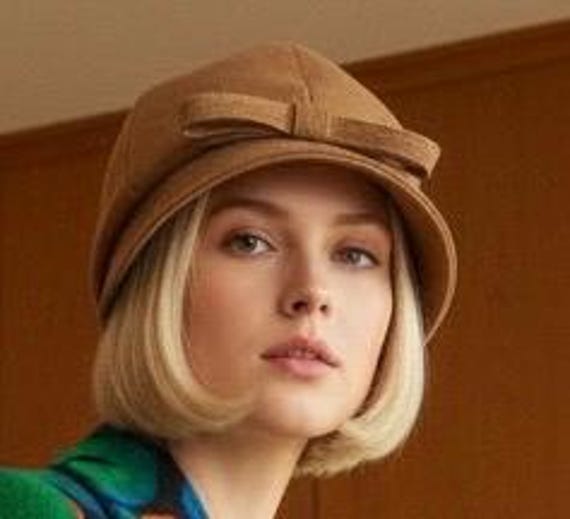 True Vintage 60s 70s MADCAPS Mod Womens Camel Colored Wool Equestrian Riding Hat | Helmut Hat | Cloche Hat  Short Brim Decorative Bow