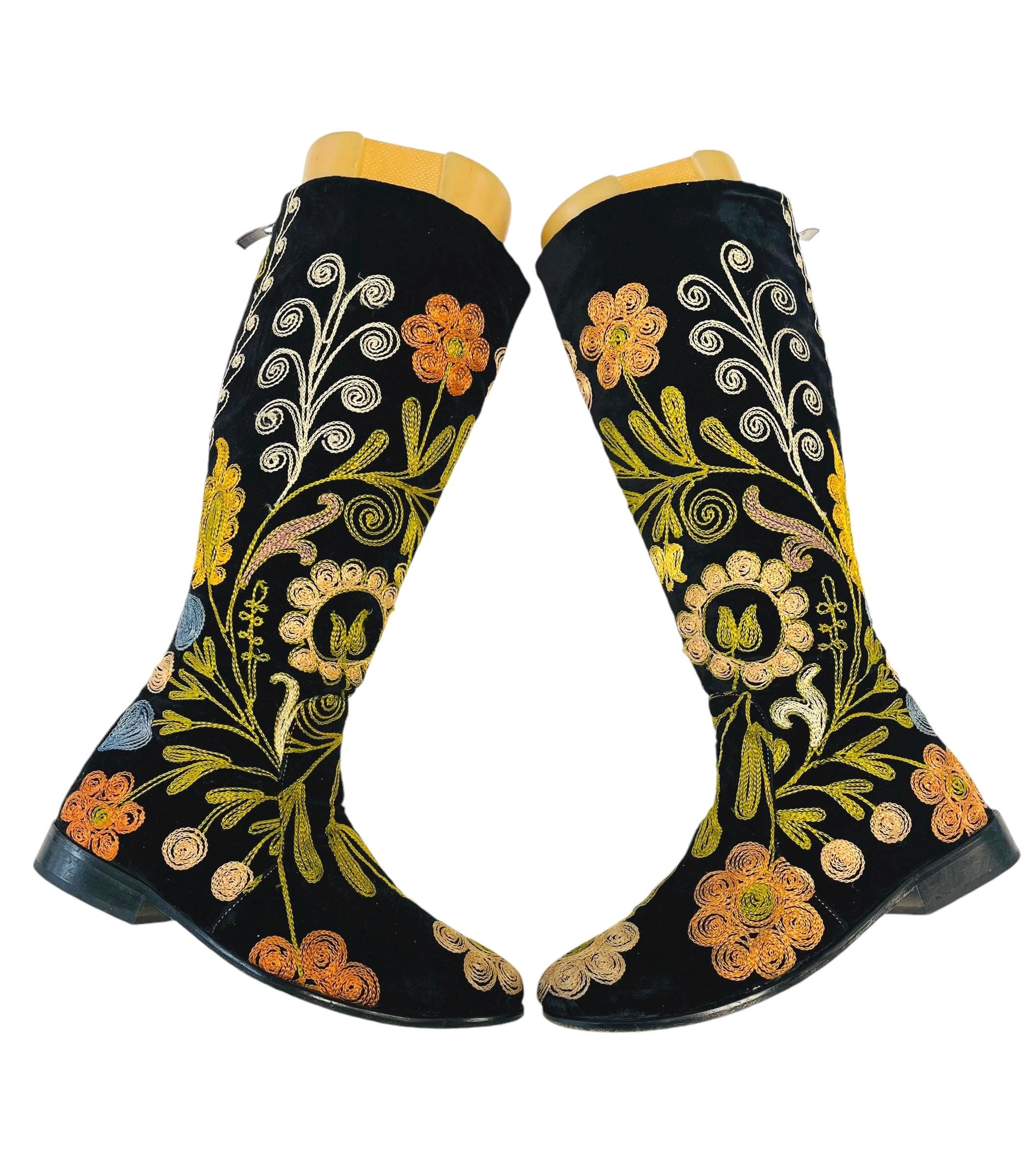 VERY RARE Julie miles embroidered colorful boho boots made  display picture 3