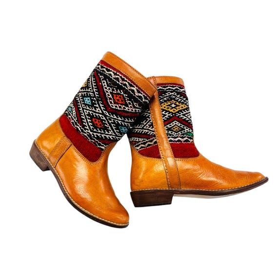 Woman's Size 7.5 | Vintage Bespoke Leather & Hand crafted Wool Kilim Rug Boots and Leather Turkish Moroccan Bohemian Boho Hippie Tribal