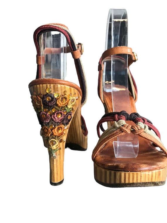 Size 7 | Vintage 70s Strappy Leather Platform Sandals | Crystal and Flower Embellished on the heel | Disco Hippy Boho