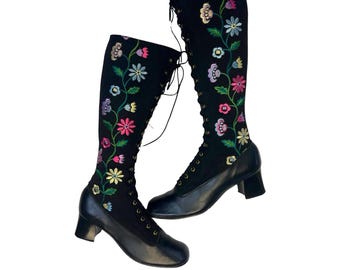 Vintage 70s Floral Embroidered Penny Lane Boots | Lace Up Jerry Edouard Style Size 8 Clean