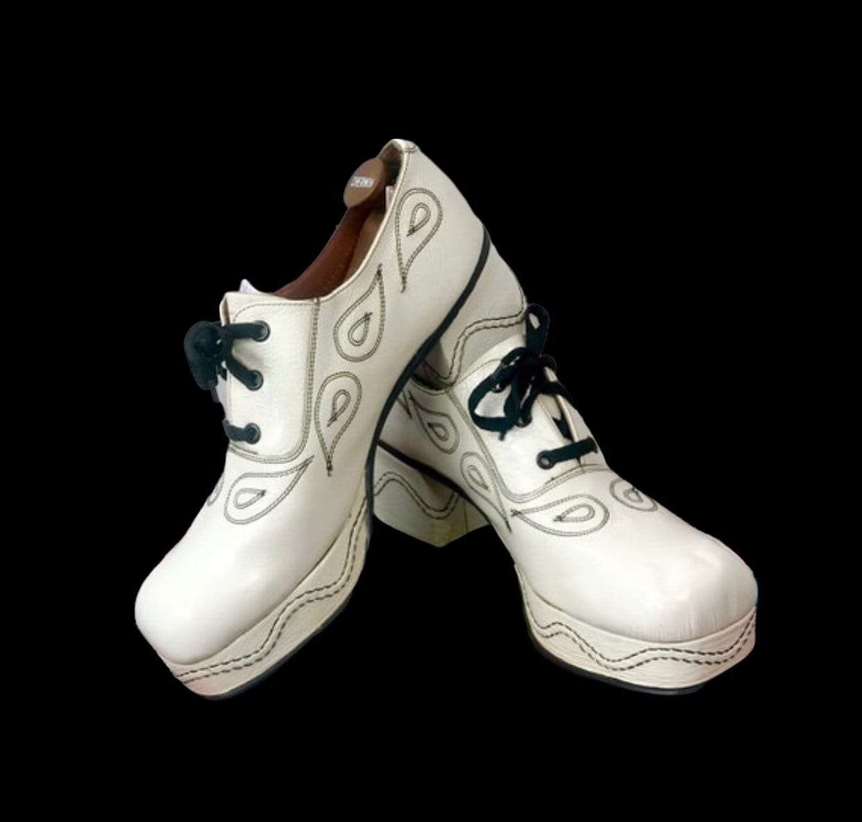 Size 13.5 | Men's Vintage 70s White Patent Leather Lace Up Size 13.5 | Men's Vintage 70s White Patent Leather Lace Up