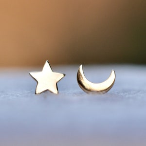 Moon and Star Stud Earrings 14k Gold Post Earrings, Minimalist Everyday Earrings, Girlfriend Gift,  Gift for Girls, Upper Lobe Studs