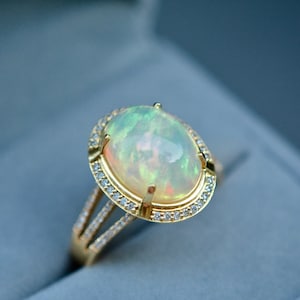 Äthiopische Opal & Diamant Statement Ring 14k Gold Ring, Großer Opal Cocktail Ring, Geschenk für Freundin, Oktober Geburtsstein Ring Nachlass Schmuck
