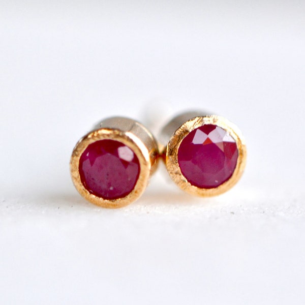 Hammered Ruby Earrings 14kt Gold, Dainty Ruby Studs, Red Gemstone Earring, July Birthstone Studs, Minimalist Earring, Gifts for Her