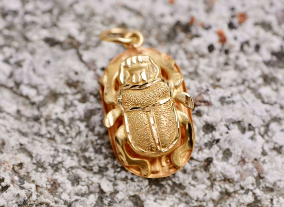Scarab Necklace 18k Gold, Vintage Egyptian Beetle… - image 8