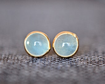 Aquamarine Cabochon Stud Earrings 18kt Gold, March Birthstone