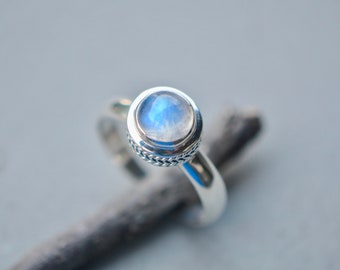Moonstone Ring, Size 7 Sterling Silver Ring, Marquise Blue Moonstone Ring, June Birthstone Jewelry, Rings Women, Everyday Ring, Boho Ring