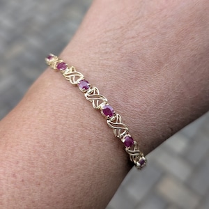 Natürlicher Rubin 10k Goldarmband, Juli Geburtsstein Schmuck, rotes Edelstein-Armband, 40-jähriges Jubiläumsgeschenk für Frau, alltägliches Armband für Frauen