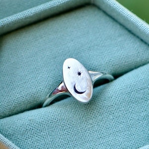Star and Moon Signet Ring Sterling Silver, Statement Ring, Everyday Ring, Celestial Signet Ring, Gift for Astronomy Lover,  Gift