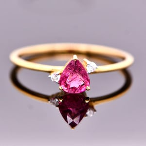 Larme de tourmaline rose et diamants en or 14 carats taille 6,25 : Bague de naissance en octobre