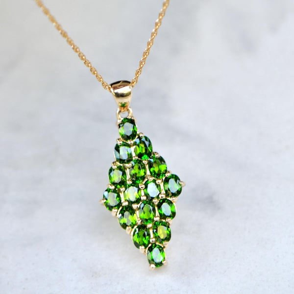 Chrome Diopside Vintage Necklace Solid 14k Gold : Green Gemstone Jewelry