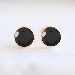 Tiny Black Onyx Stud Earrings 14kt Gold, Round Black Gemstone Studs, Minimalist Earrings, s for Her, Earrings for Women