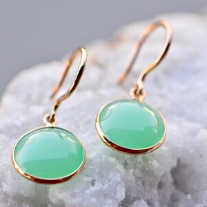 Chrysoprase Earrings 18k Gold , Round Green Gemstone Earrings, Mint Green Earrings, Gold Dangle Earrings, Stone Drop Earrings, Gift for Mom