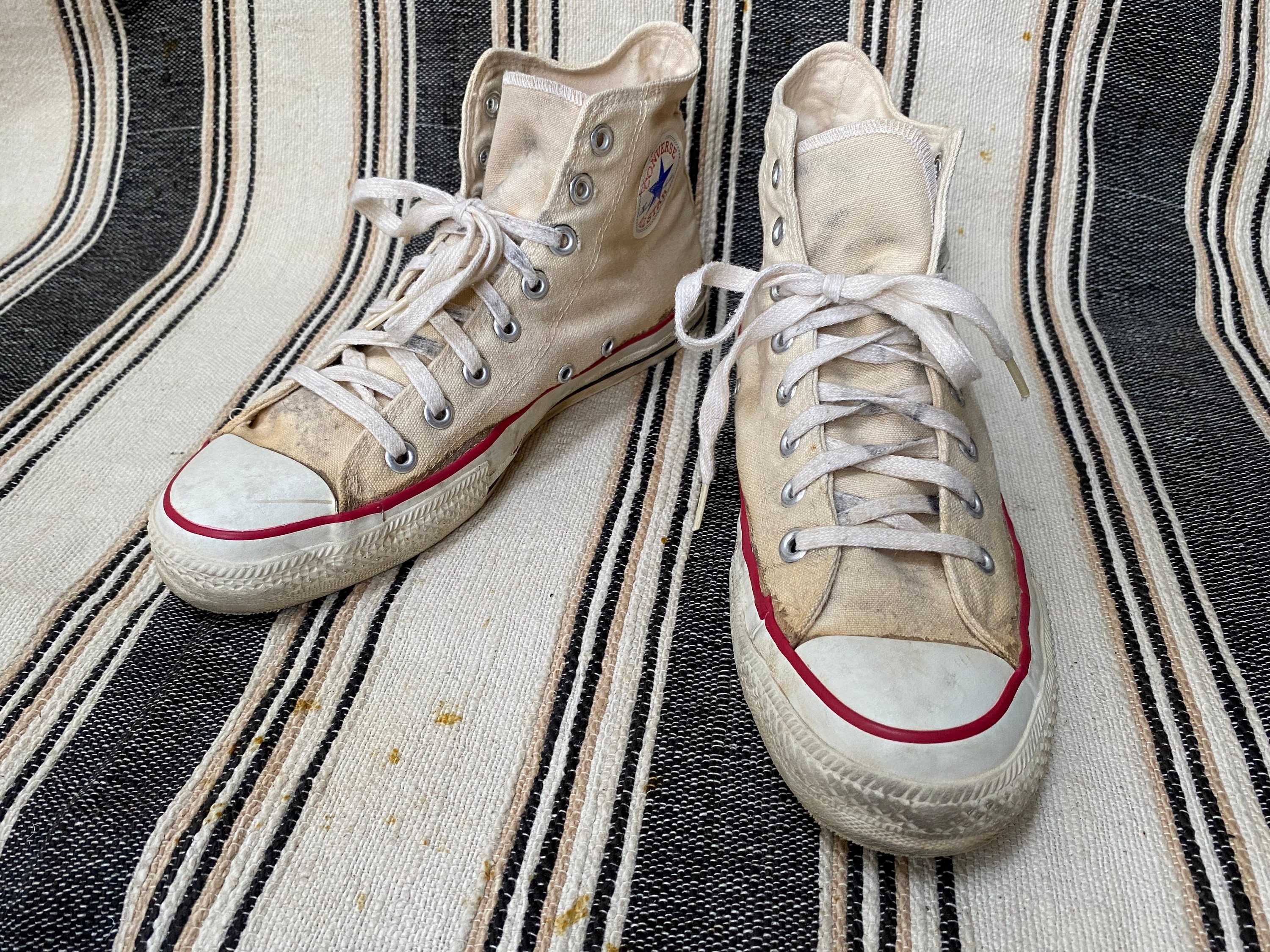 chuck taylor off white transparent