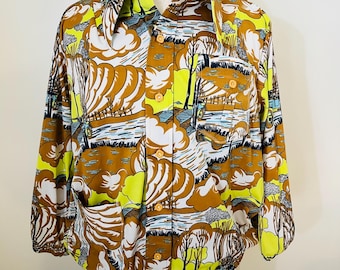 Camicetta con bottoni e grafica vintage