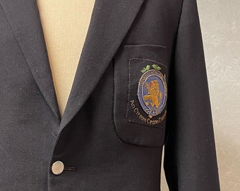 Hector Powe Crest Blazer size 40 // Garbadine Wool // 1960's