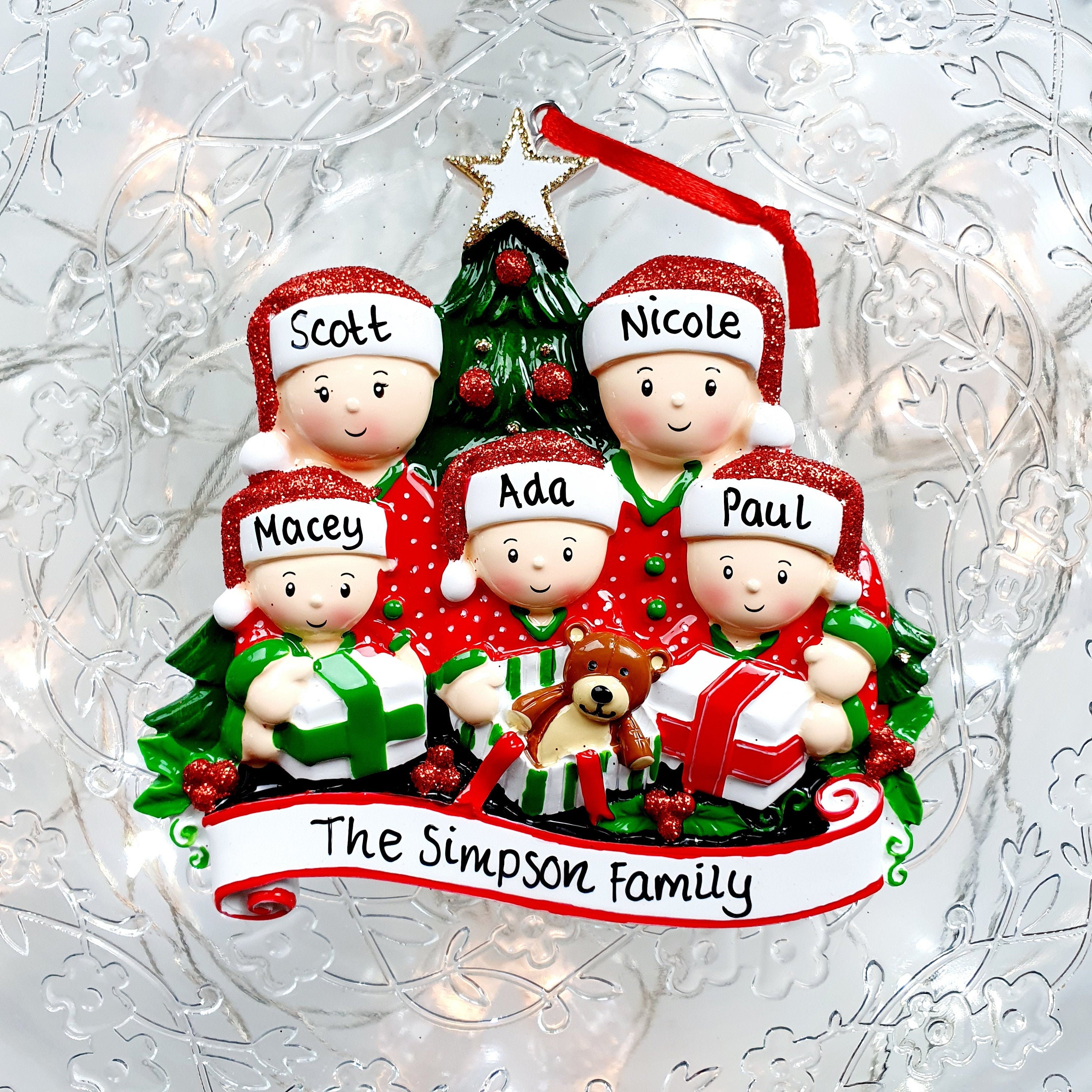 Personalised Christmas ornament / family of 5 christmas | Etsy