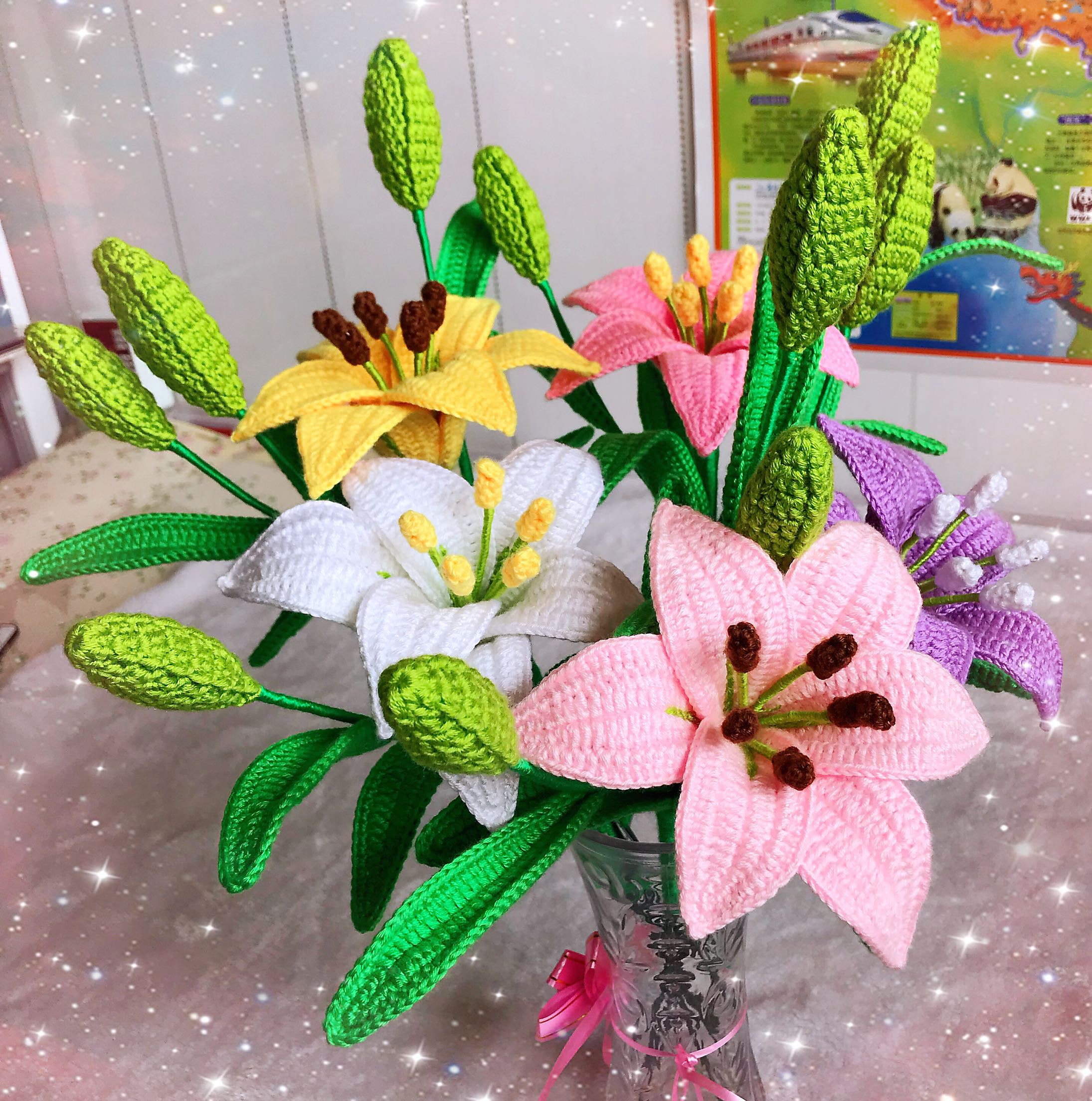 Handmade Crochet Simulation Lily Flowers WIth Bud Bouquet 1 PCS ,White Pink Yellow Purple Lily, Home Office Table Decoration ,Mother's Gift