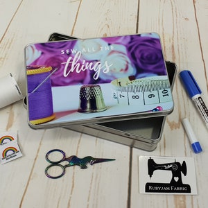Sew All The Things, Fioletowy, Szycie, Temat, Przechowywanie, Puszka, Pusty, Prostokąt, Metal, Pudełko do szycia, Tkanina Rubyjam