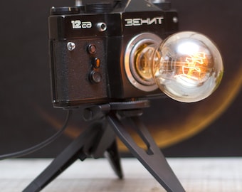 ZENIT-12 Kamera Edison Lampe.  Industrieller oder Loft-Stil. Geschenk des Fotokünstlers.