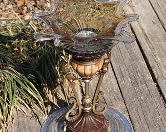 Bird Bath, Birdbath, Bird Feeder, Garden Bird Bath, Glass Bird Bath, Garden Decor, Garden Totem, Garden Sculpture, Upcycled Glass Garden Art