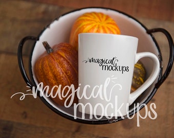 Taza de café Mockup - 14 Oz. Taza en blanco Fotos de stock - Stock Photo Farmhouse Taza de café