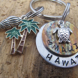 Maui Hawaii , Maui jewelry, Maui key chain, sea turtle charm, Hand stamped Maui key chain, Maui souvenir, Maui charm, Shell charm, Palm tree