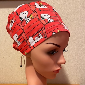 Women&#39;s Surgical Cap, Scrub Hat, Chemo Cap,  Snoopy and his dog house