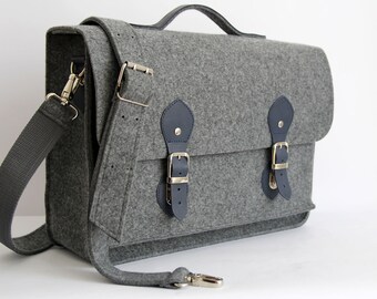 Handmade 17 inch Felt Messenger bag with keyboard pocket, Office Handbag Briefcase, 17-inch computer bag, Apple MacBook Pro 16"