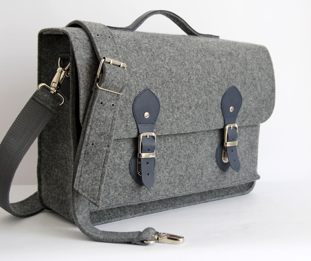 Handmade 17 Inch Felt Messenger Bag With Keyboard Pocket - Etsy