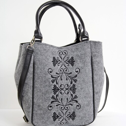 Minimalist felt shoulder bag Cross shops Body Felt Purse Felt shoulder bag Grey felt bag Felt handbag Women handbag Felt bag Felt handbag