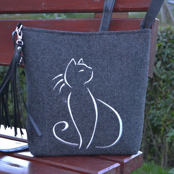 Felt bag. Gift for cat lovers, Women felt bag, Homemade, Cat Bag, Felt crossbody bag,  Small Bag, Handbag for mother, filztasche