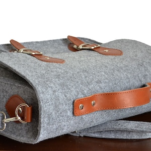 Messenger Tasche, Laptoptasche, Back to school, Filztasche, Filztasche, Macbook Pro 15 im Fall, LAPTOP BAG MESSENGER mit reguliertem Riemen