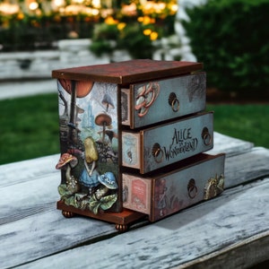Alice im Wunderland Schmuck Box Grinsekatze Schmuck Aufbewahrung Pilz dekor Aufbewahrung Mad Hatter Tea party Handgemachte Herzkönigin