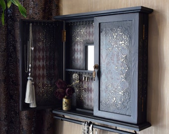 Armário de parede para presente feminino com portas, porta-joias, porta-brincos, organizador de brincos de parede, suporte para anéis, expositor de colares.
