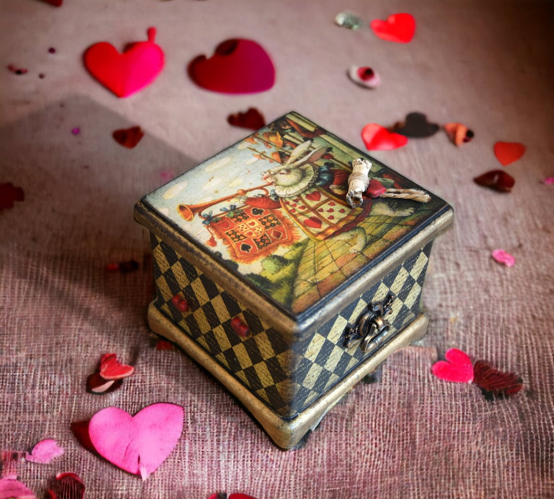Alice in Wonderland Jewelry Box White Rabbit Rings Holder Alice Baby Box Storage Alice Mad Hatter Cheshire Cat Baby Keepsake Box Alice Decor - Etsy Alice in Wonderland Jewelry Box White Rabbit Rings Holder Alice Baby Box Storage Alice Mad Hatter Cheshire Cat Baby Keepsake Box Alice Decor - Etsy