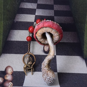 Home decor Alice in Wonderland Statement cement mushroom figurine Large realistic mushrooms Interior concrete pendant Garden Decorations
