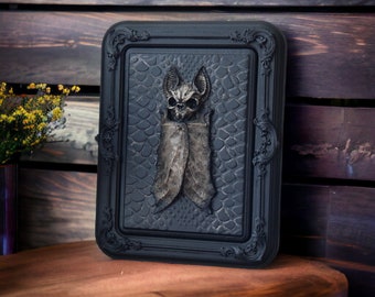 Donkere woondecoratie Muurdecoratie Schedel Leuke vleermuis met vleugels Gotisch muurlijst Hekserij Victoriaans beeldje Edwardiaanse decoratie gotische woondecoratie