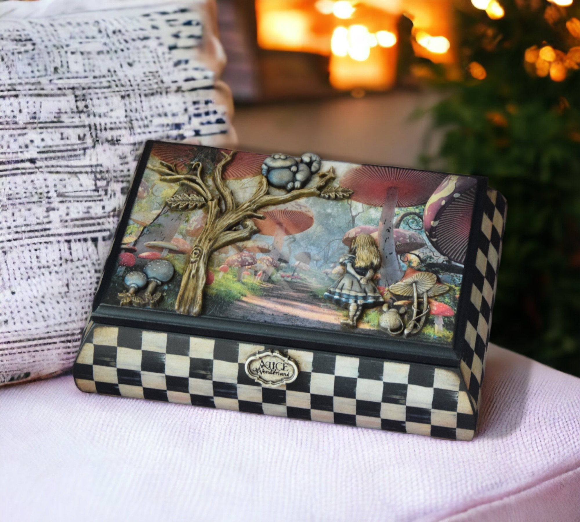 小物入れ ALICE 小物入れ ALICE Alice In Wonderland Shoulder Bags axes femme