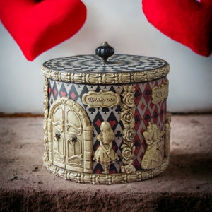 Alice in Wonderland Large round box Fancy furniture Old Fashioned Fan Decor Mad Hatter Cheshire Cat Storage of sewing supplies White rabbit