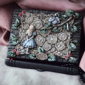 Gift for Kid Alice in Wonderland Wooden Jewelry Box Cheshire Cat Baby keepsake box Queen of Hearts Trinket box Storage box Nursery decor